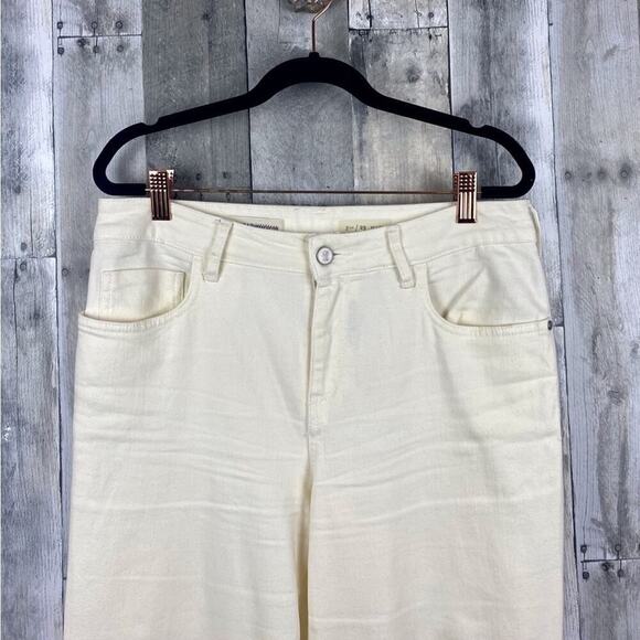 Anthropologie White Pilcro Stet Mid-rise Cutout Flare Leg Jeans Size 29 Petite - Picture 3 of 15